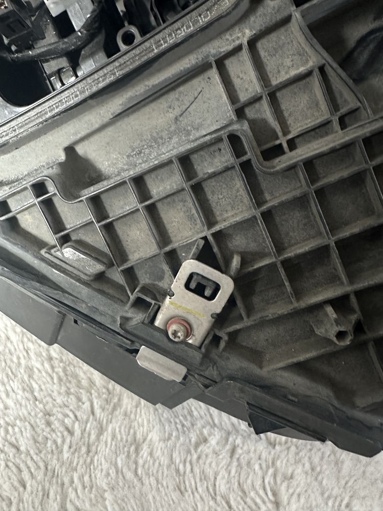 Oryginalna lampa przednia Multibeam Mercedes-Benz W167 prawa