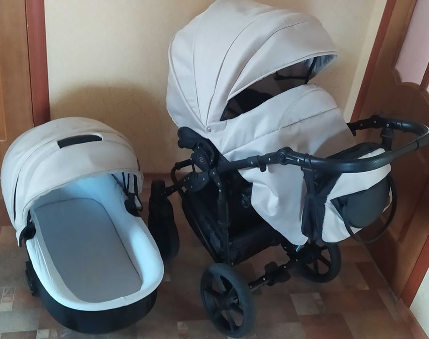 Продам коляску 2в1