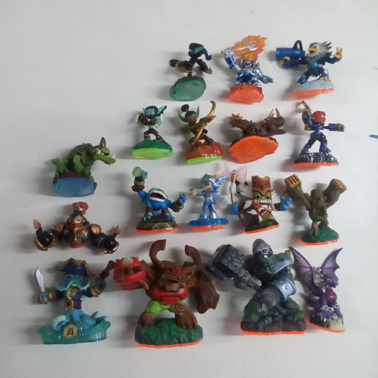 Wii  Super Mário, Skylanders, Hanna Montana, Champions, redsteel Wii