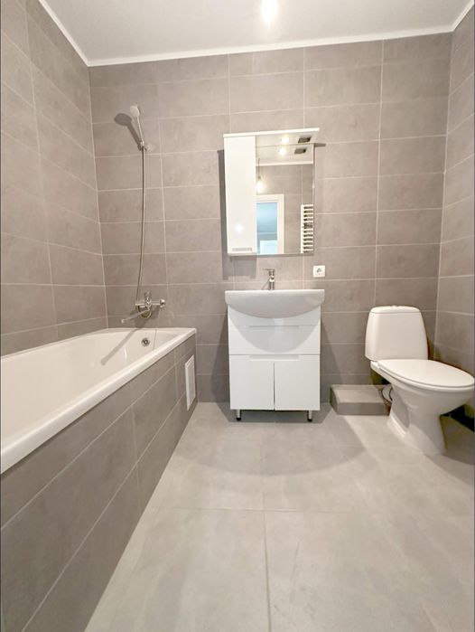 Продаж 2кім в новобудові з ремонтом Тернопіль Дружба