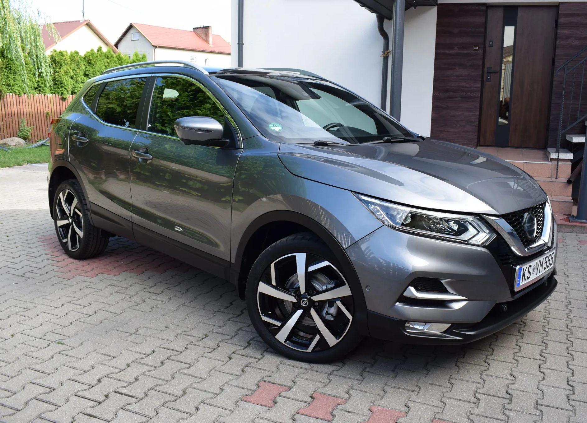 Nissan Qashqai Benzyna_Turbo_Automat_Full opcja_Nowe Auto