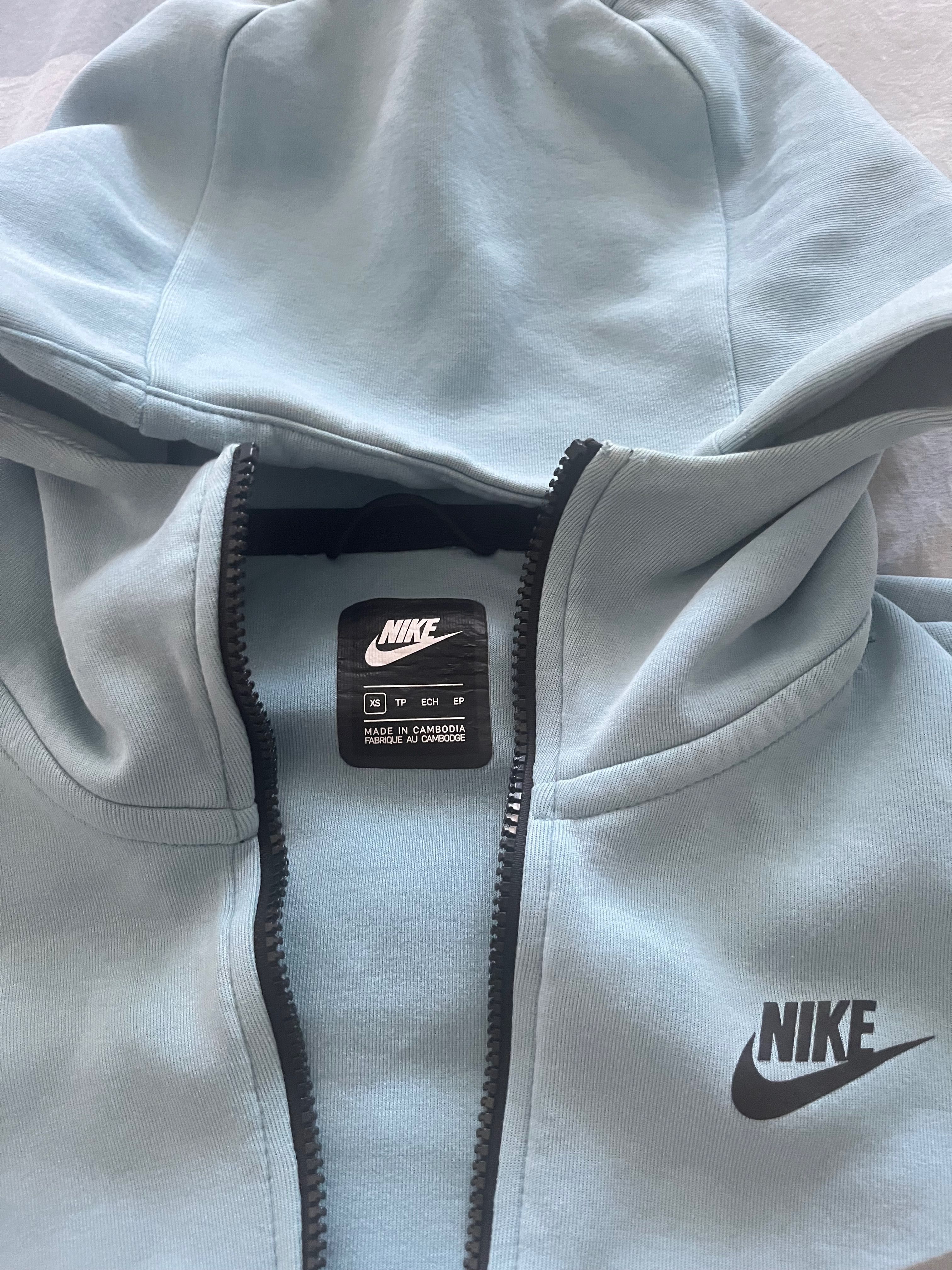Casaco Nike tech azul
