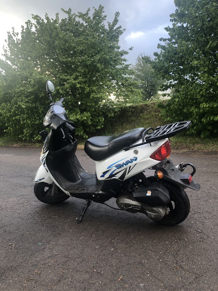 Скутер keeway swan 50