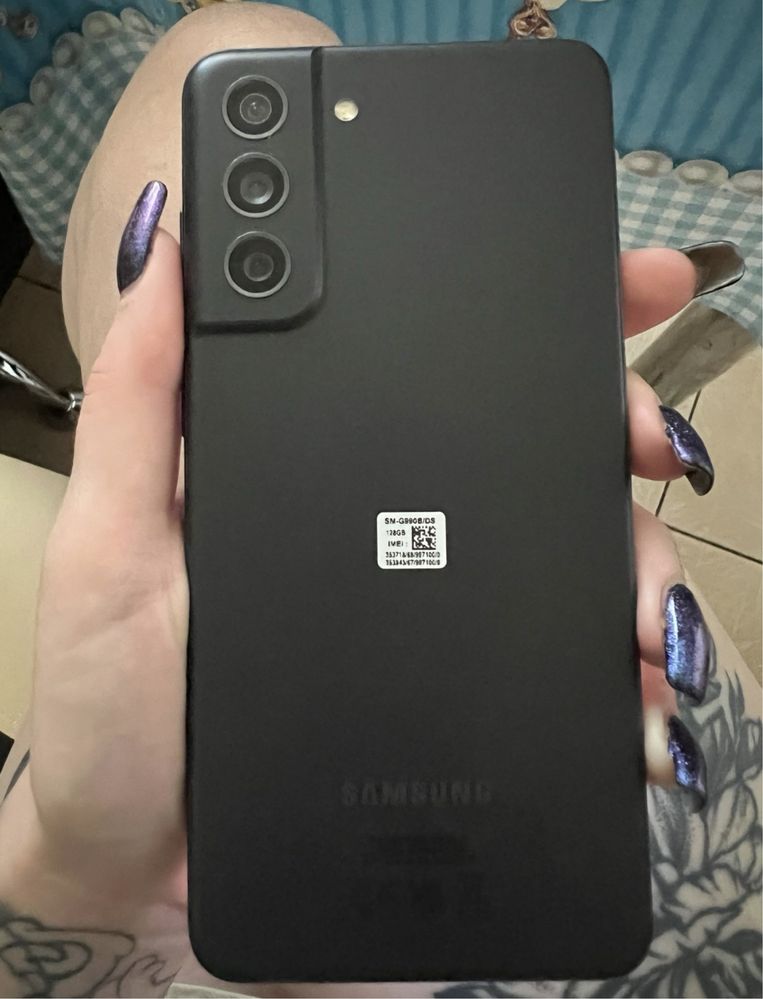 Samsung s21-fe, повний комплект