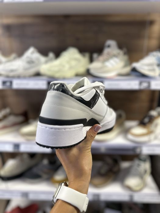 Оригінальні кросівки Adidas Forum Bold GY6988