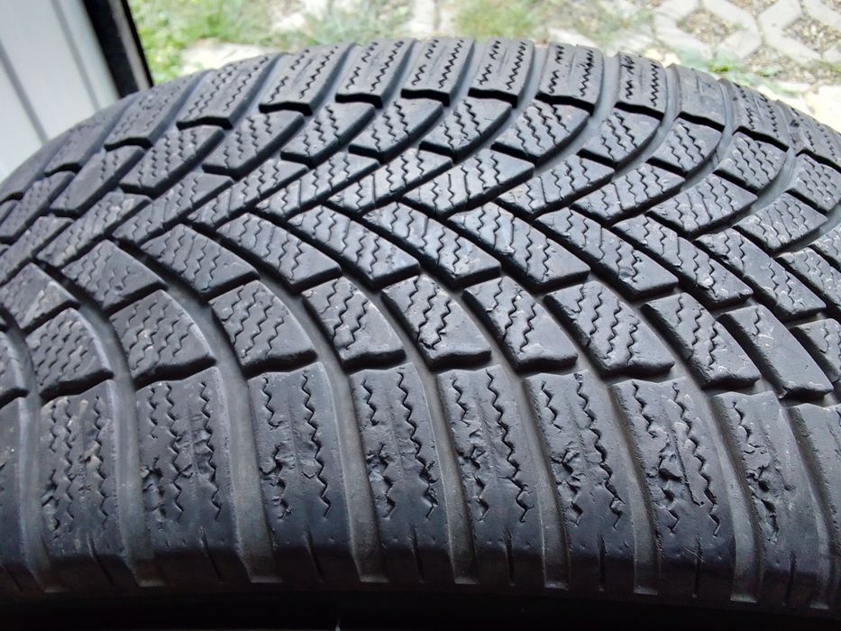 Cena za 2 Opony zimowe 235/45r19 BRIDGESTONE 2023r 6mm