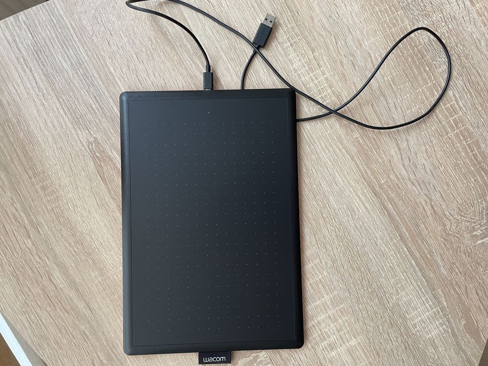 Графический планшет Wacom One by Medium Black (CTL-672-N)