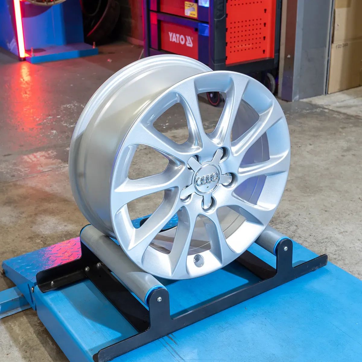 NOWE Oryginalne Felgi Audi 16 A3 A4 A6 A8 Q3 TT