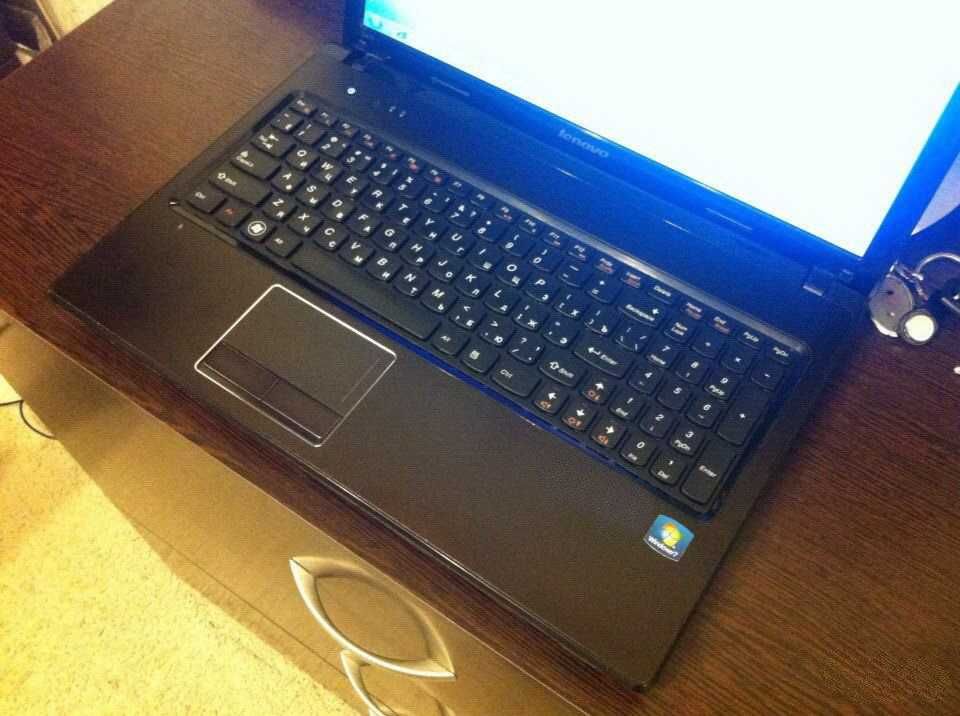 Мультимедийный Lenovo полностью рабочий и целый
