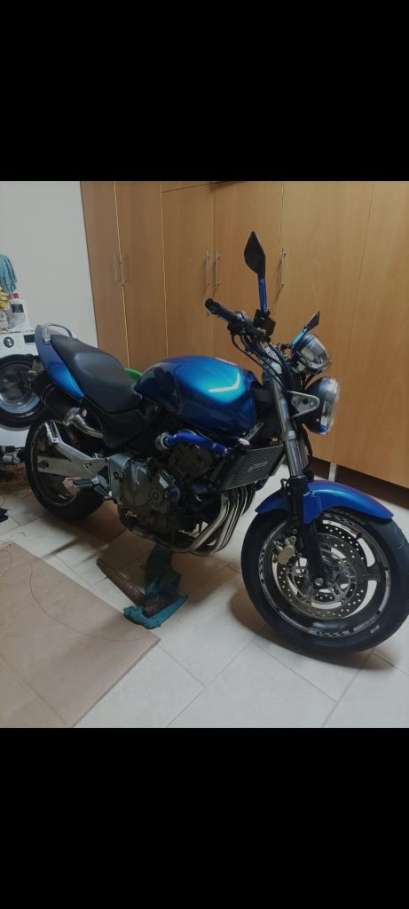Hornet 600 25kw de livrete