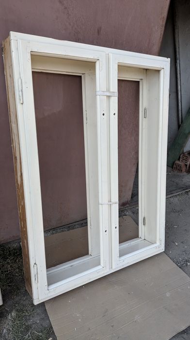 Комплект Двері і вікно з суцільного дерева