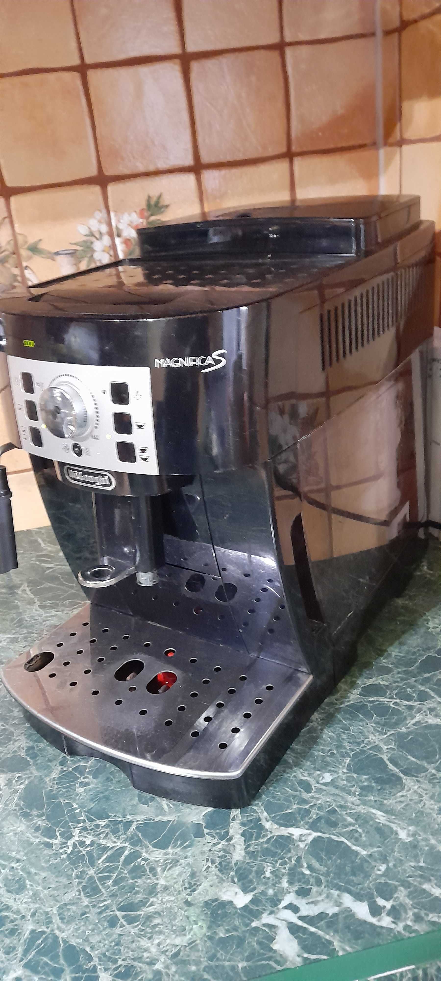 Ekspres do kawy Delonghi Magnifica S