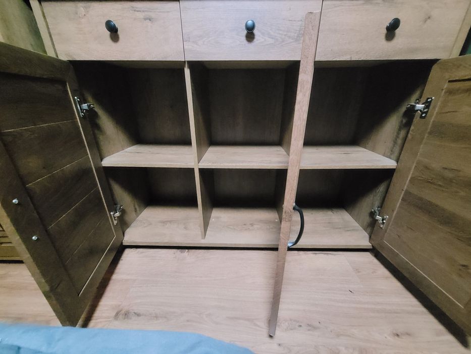 Szafa i komoda manderup