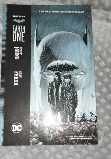 Batman: Earth One (ENG Capa mole)