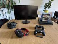 Zestaw PS4 + Monitor ThinkVision + 2 Pady + Słuchawki + Gry