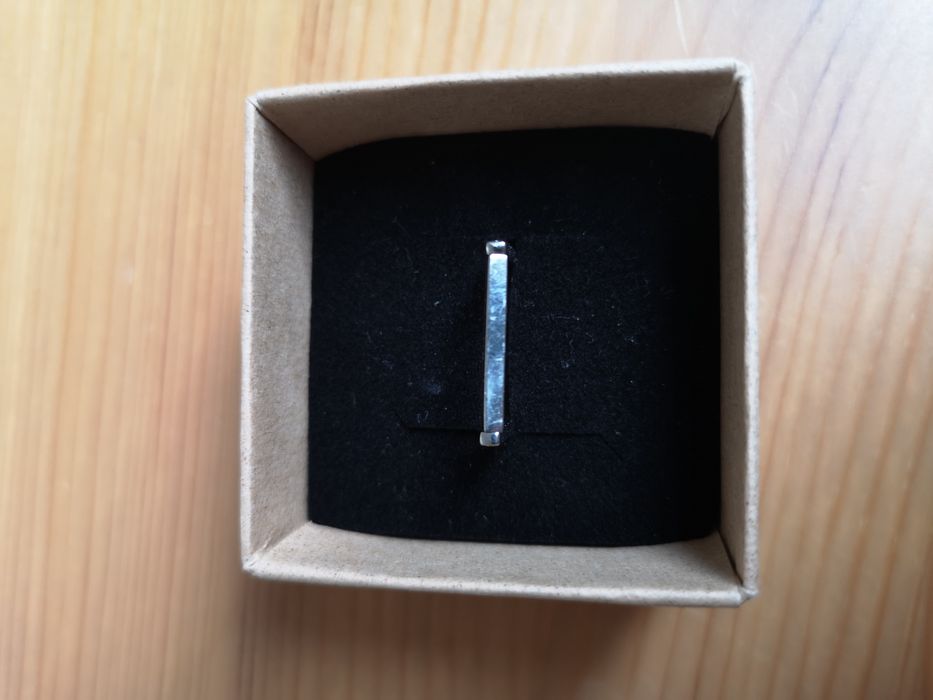 Pierścionek podkowa ze stali szlachetnej