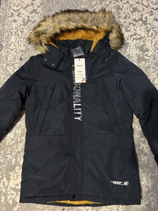 Зимова куртка.