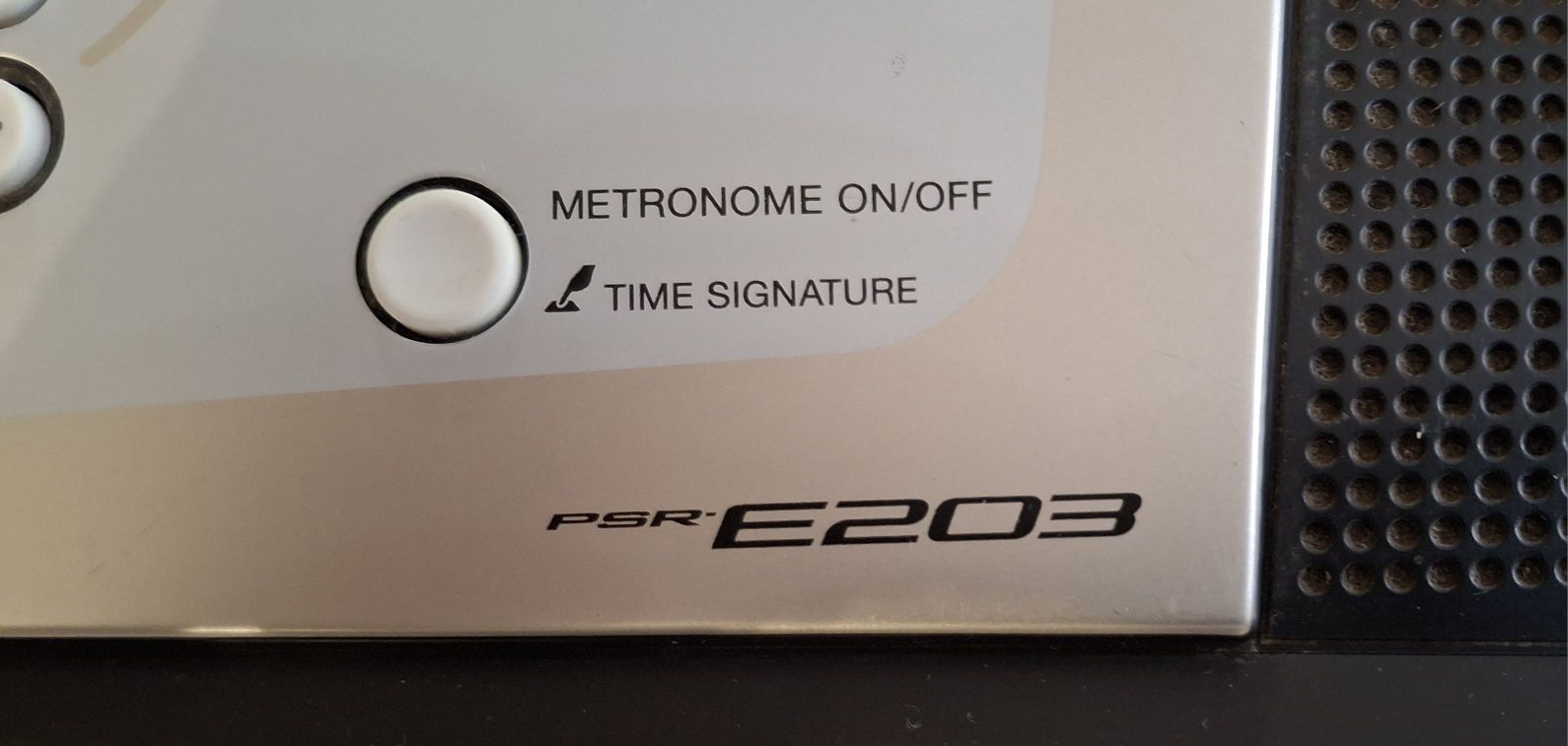 Piano Yamaha PSR E203