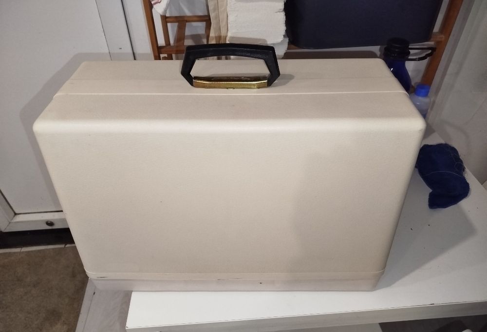 Mala de máquina de costura