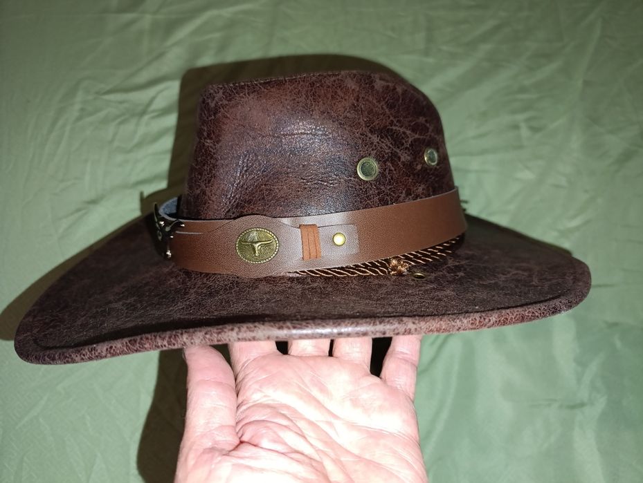 Продам ковбойскую (вестерн) шляпу 57-58