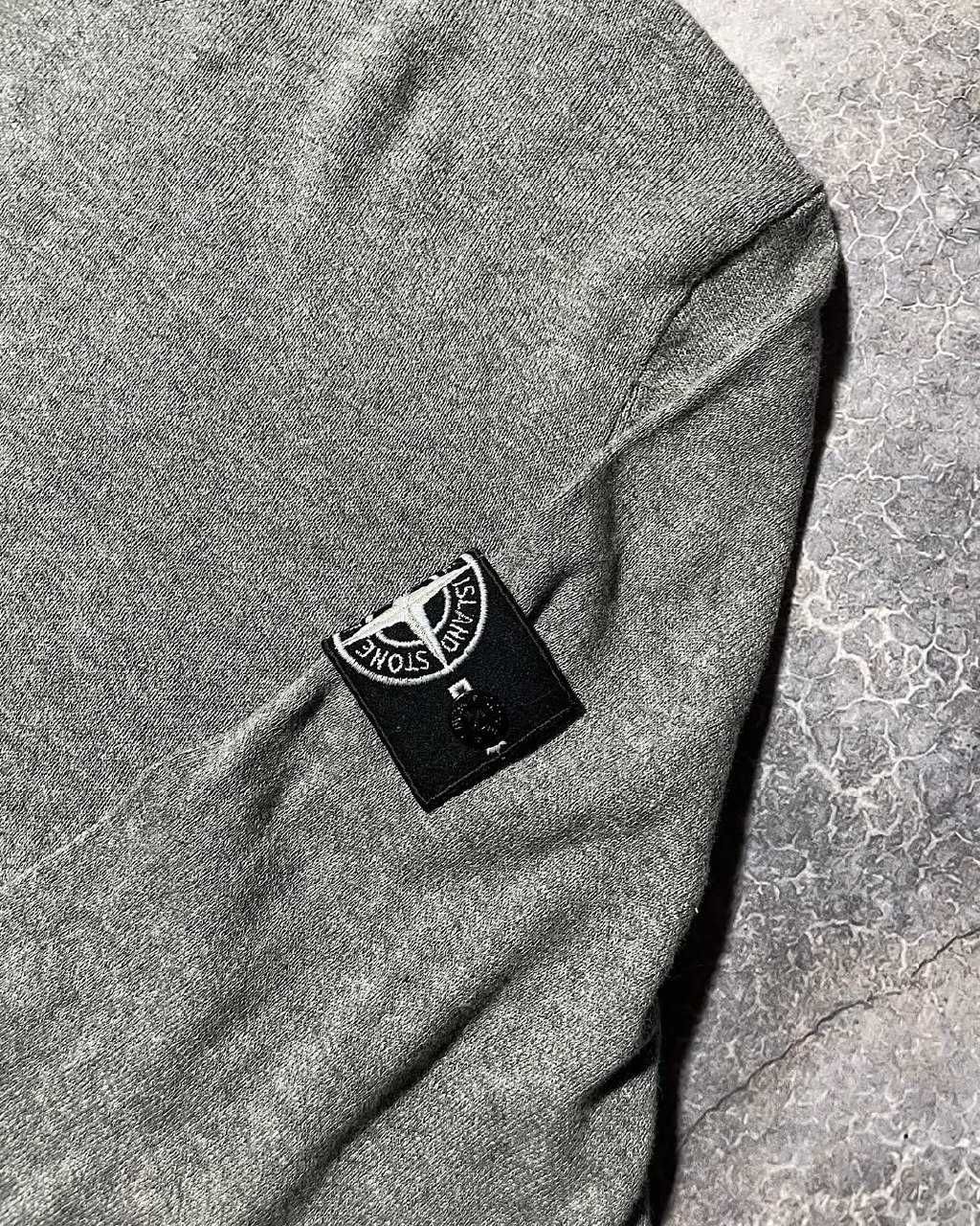 Special edition Model Glow sweatshirt
