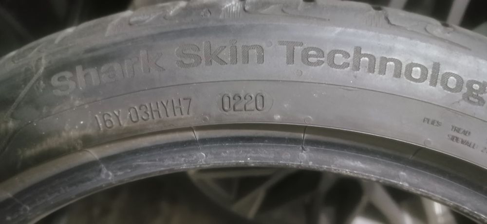 Komplet Letnie opony Uniroyal 235/40/18