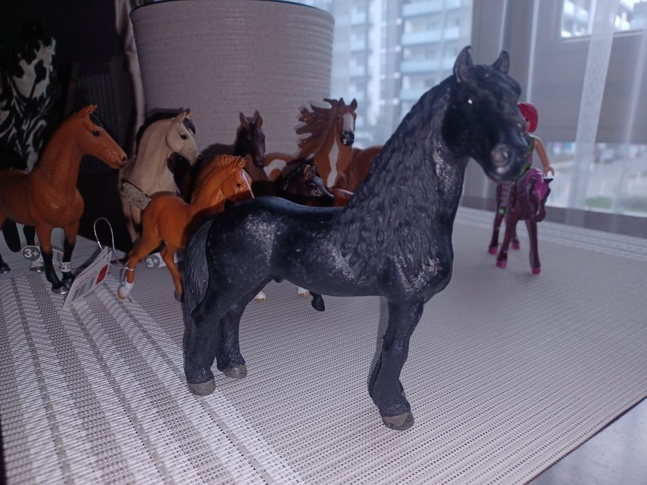 Koniki Schleich nowe, na prezent, Wawa