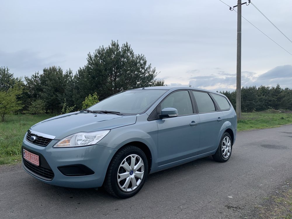 Ford Focus 1.6 Бензин