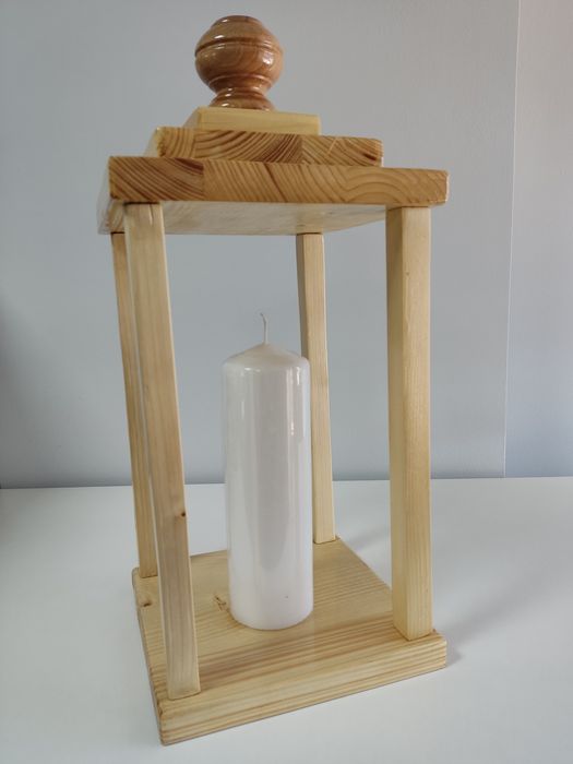 Lampiony, kapliczki drewniane:)