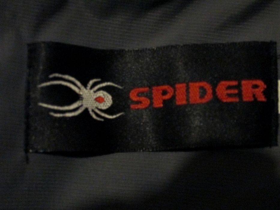 Продам якісну теплу куртку, подвійна.