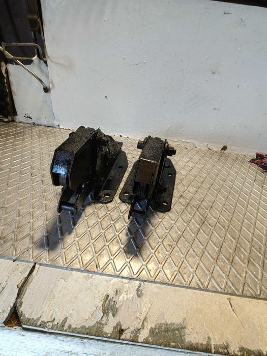 Zamek kabiny renault midlum