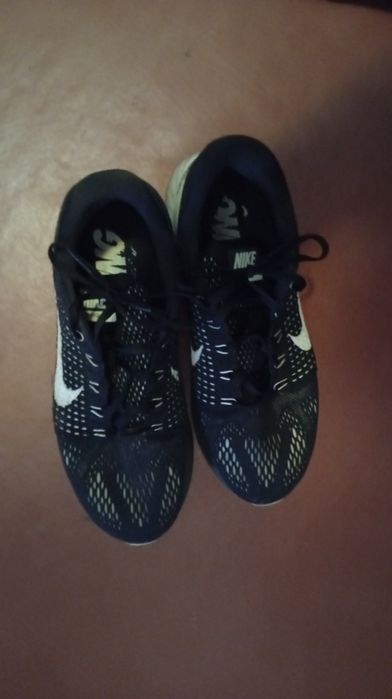 Кросівки Nuke з сіточкою 40 р