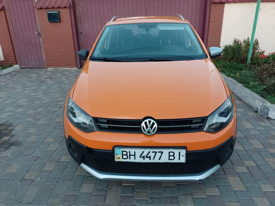 Продам Фольксваген крос поло в хорошем состоянии