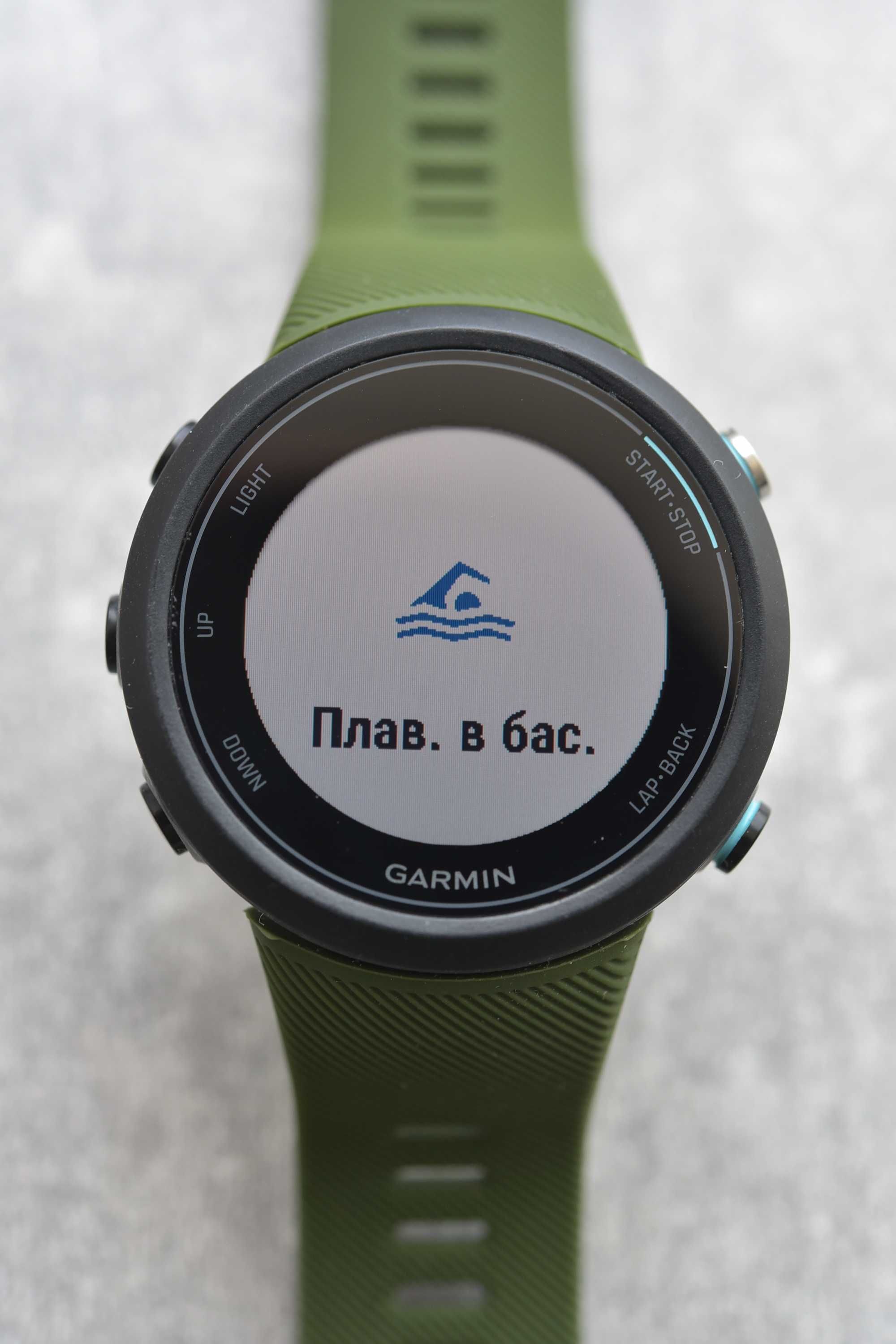 Garmin Swim 2 смартгодинник