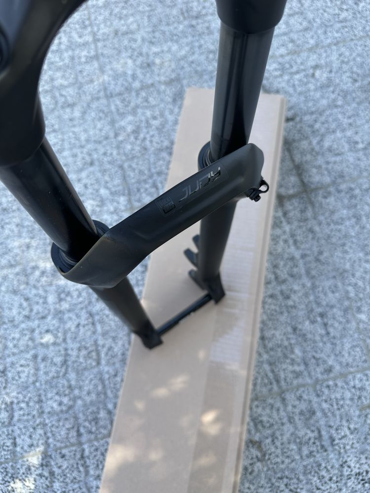 Rock shox judy air 120mm boost nova