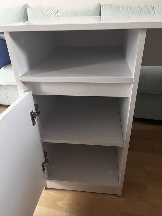 Biurko 140 cm dwie szafki