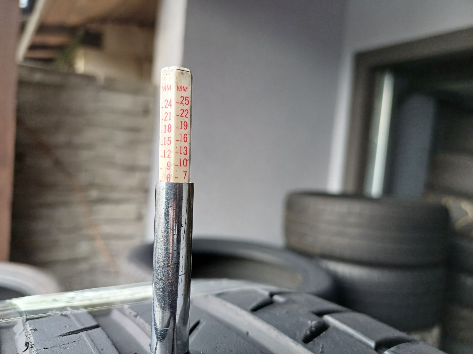 225/55/17 Sprzedam parę opon letnich Continental premiumcontact 6