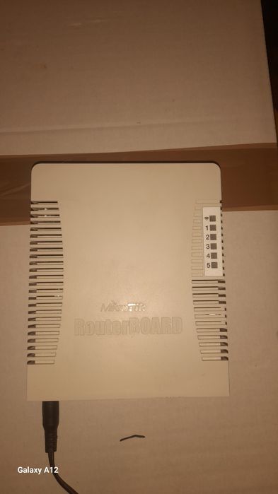 W/F Роутер MiķroTik