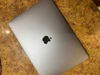 MacBook Air 2020, Intel i3, 8GB RAM space gray