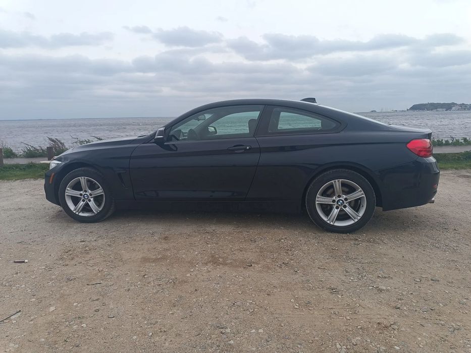 BMW Seria 4 BMW 428i Xdrive. Wydech MPerformance, Manetki biegów w kierownicy.