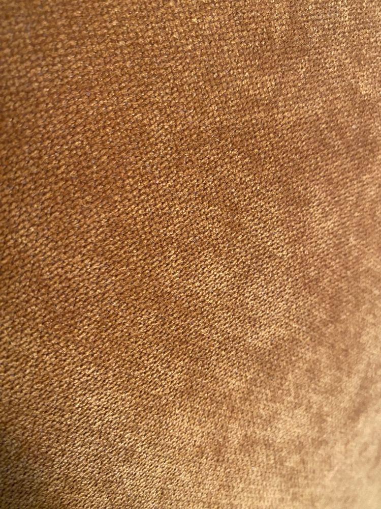 Sofa veludo amarelo