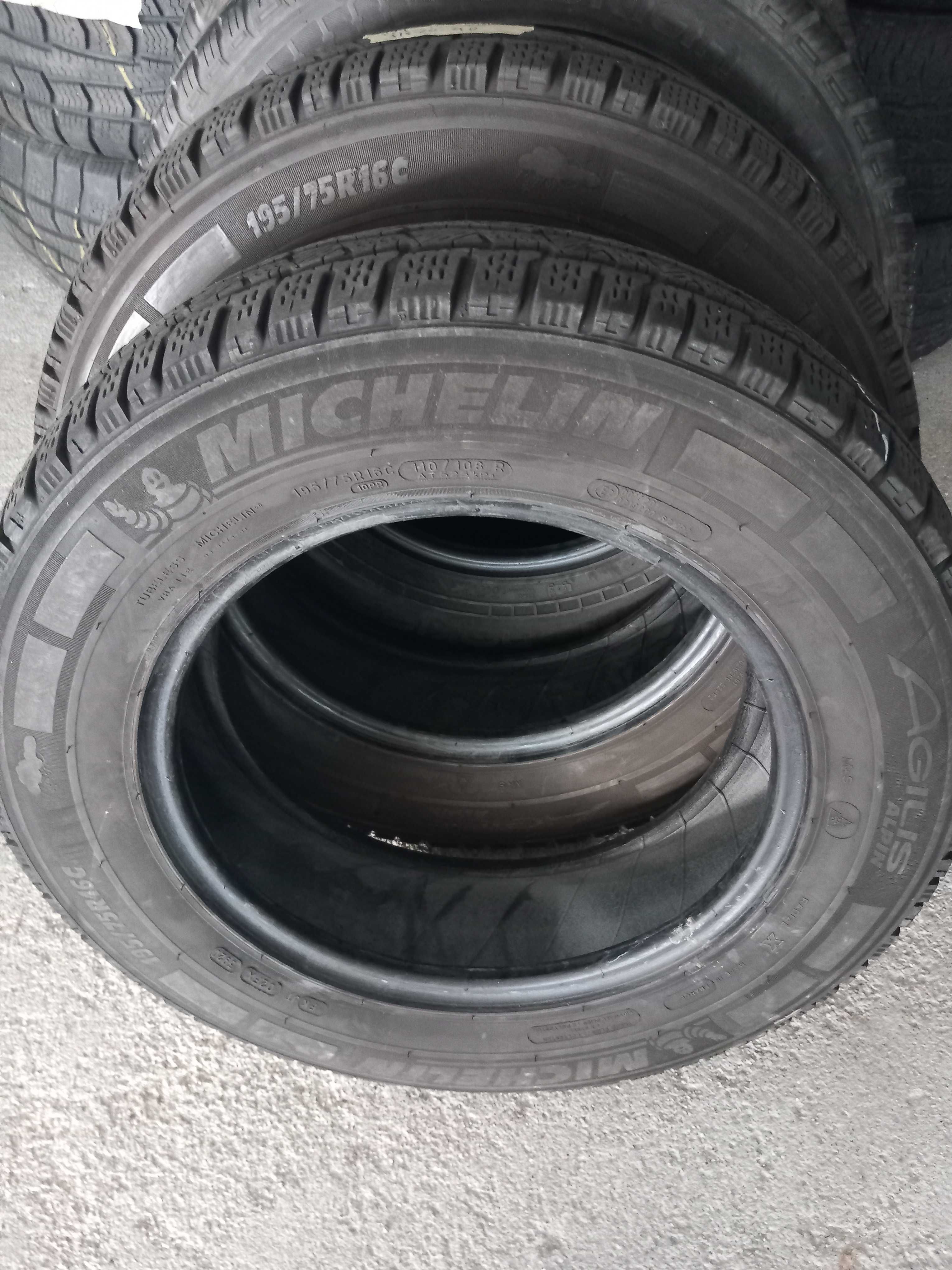 4 pneus 195/75R16 C Michelin seminovos