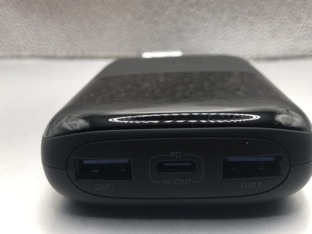 Power Bank 10000 mAh 22.5W z wyswietlaczem szybkie ładowanie