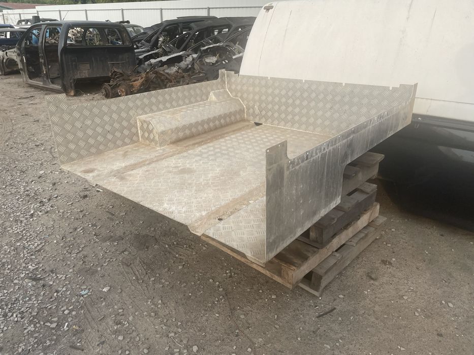 Корито Nissan Navara D40 Вкладиш в багажник в кузов в пикап