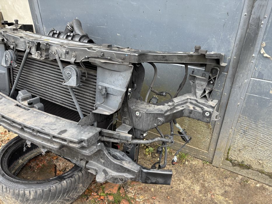 Jeep Grand Cherokee Lift 3.0 CRDI pas przedni chlodnice