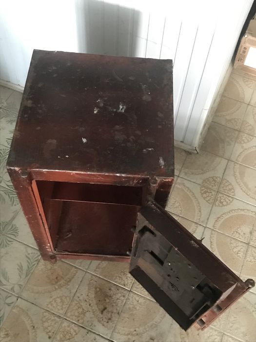 Вогнестійкий сейф