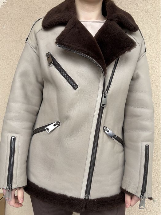 Дублянка з натуральної шкіри з хутром в трендовому кольорі