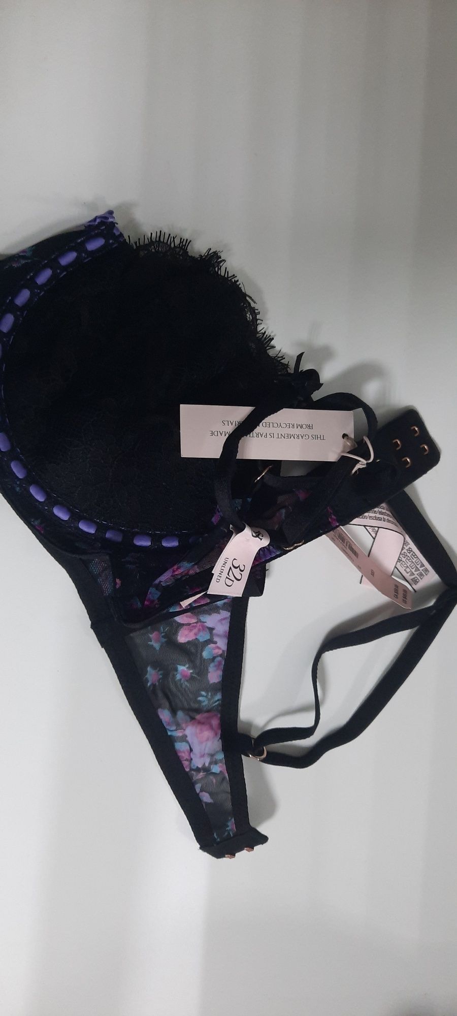 Бюстгальтер оригінал Victoria's Secret, 32D