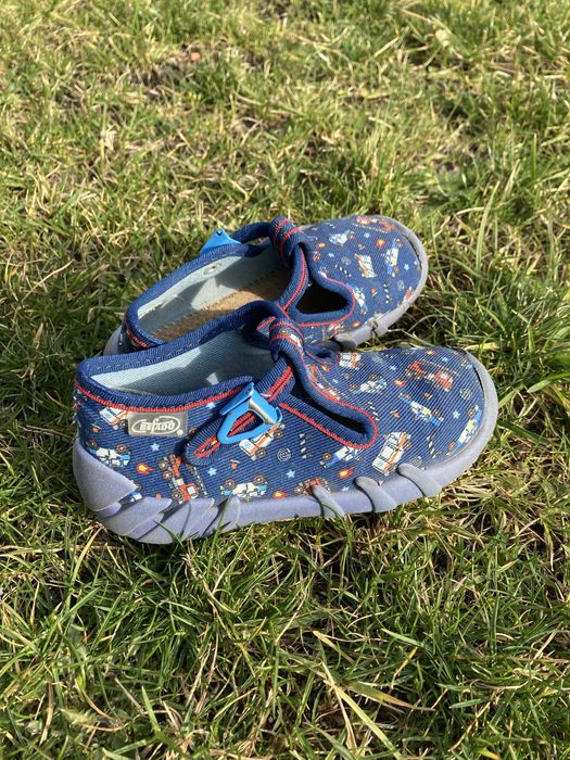 Kapcie chłopięce rozm 24