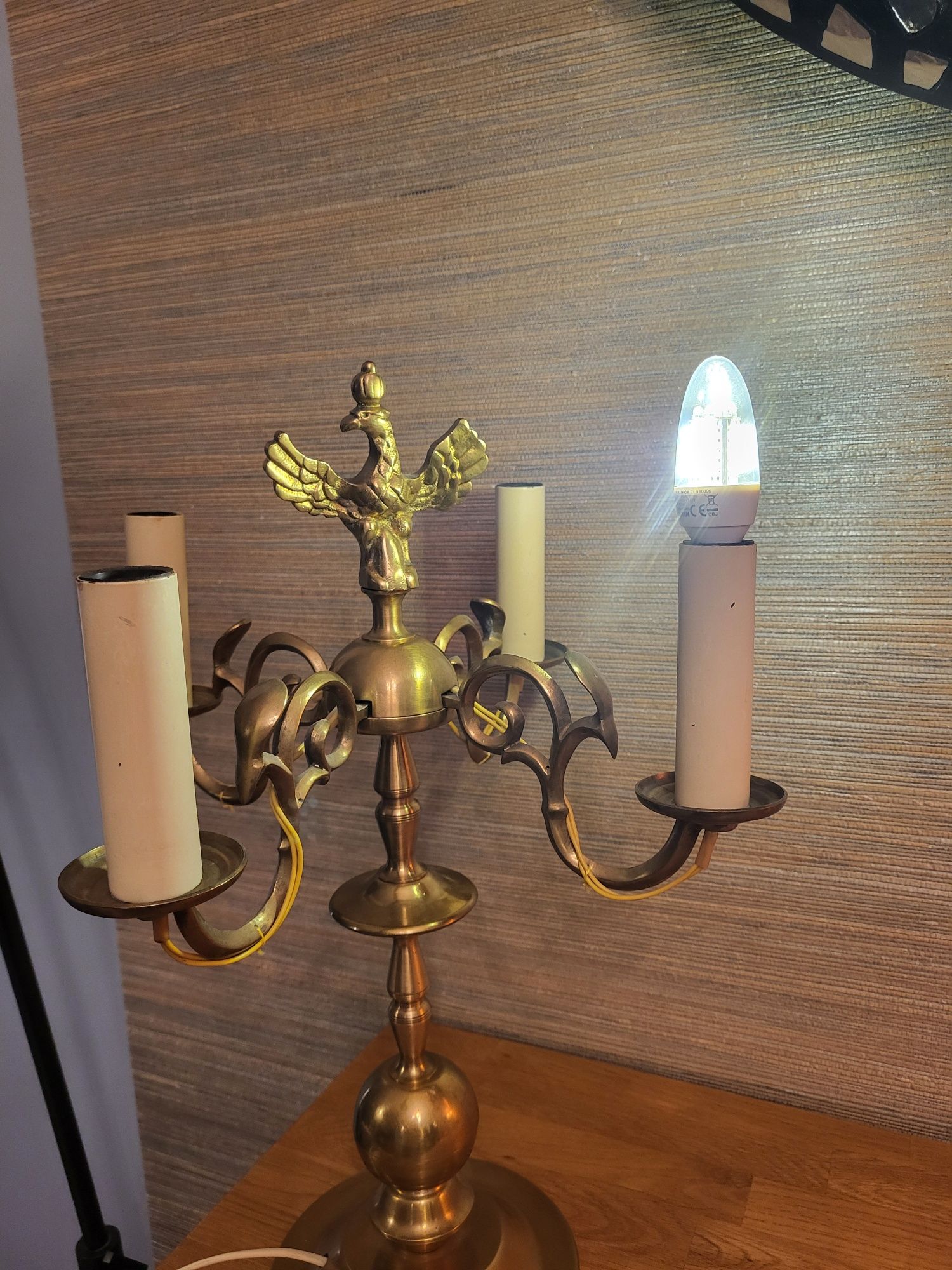Mosiężny zestaw.  Lampa stołowa  i kinkiet.